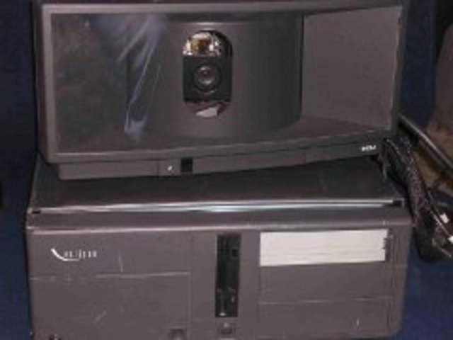 CLI Eclipse: Room-based videoconference unit