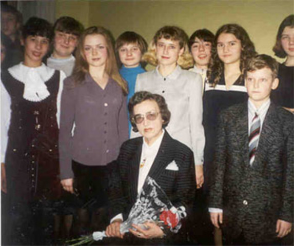 Я СЧАСТЛИВОЙ РОДИЛАСЬ НА СВЕТ