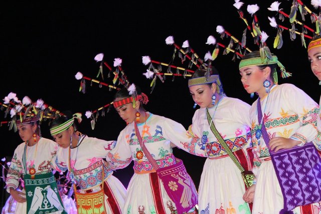 Primer lugar en Danza Autoctona