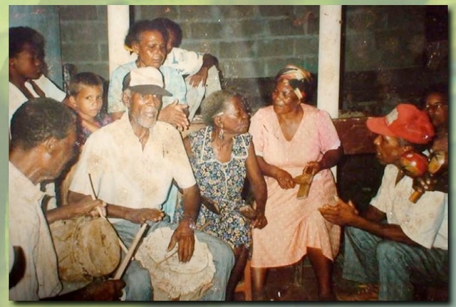 CREACIÓN DE GRUPO DE BULLERENGUE