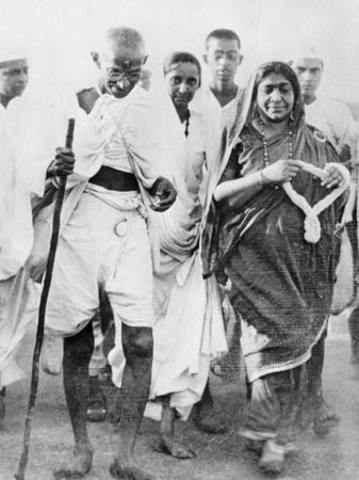 India Gains Independence