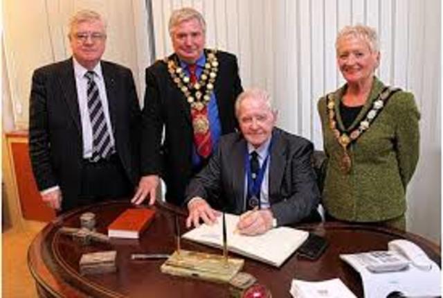 league of friendship signed