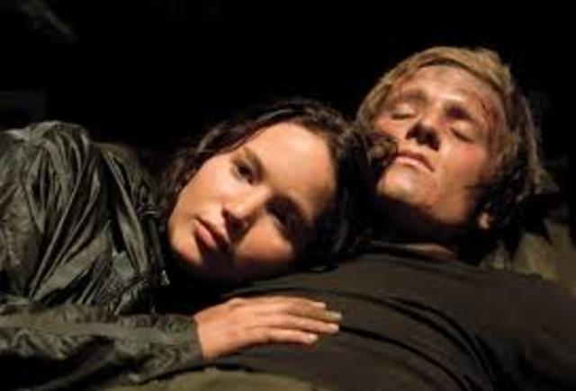 Katniss Saves Peeta