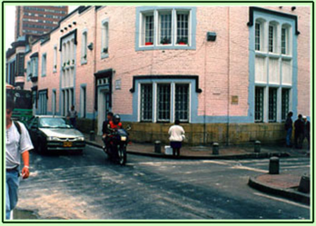 NACIMIENTO DE LA UNIVERSIDAD LA GRAN COLOMBIA SEDE ARMENIA