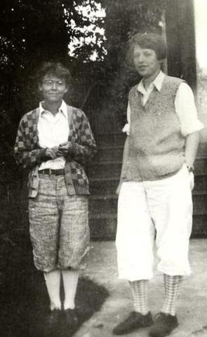 Barbara McClintock and Harriet Creighton