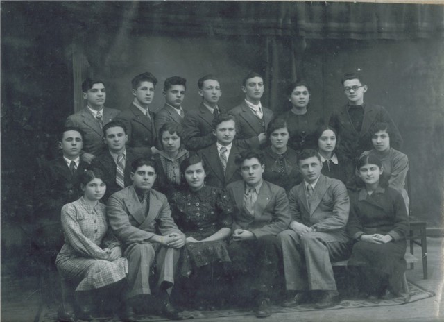 Перший випуск