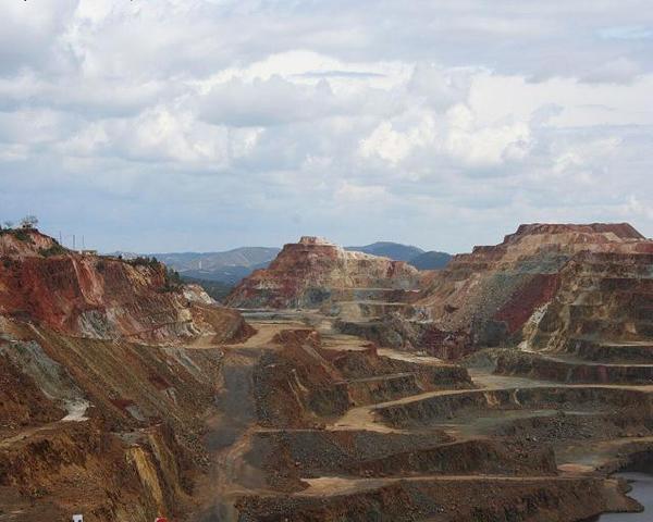 Empiezan trabajos en Las minas de hierro del monte de Minnesota