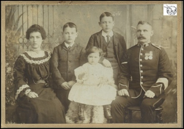 Nore finds an old photograph