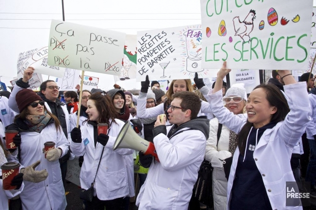 Manifestation contre les projets de loi en santé