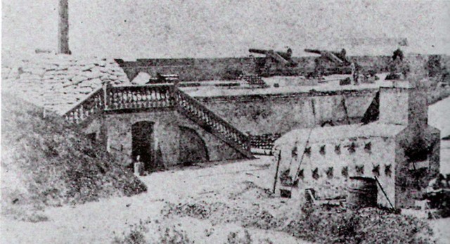 British capture Fort Moultrie at Charleston