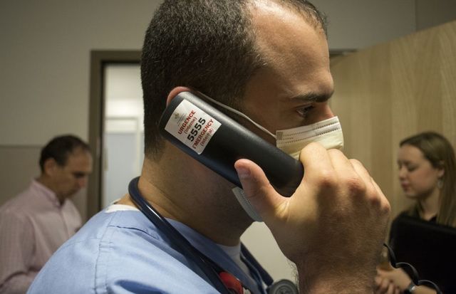 On accuse Gaétan Barrette d'avoir manipuler les chiffres de la RAMQ (Travail des médecins)