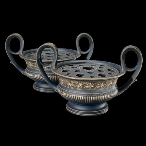 Wedgwood. "Pair of Greek Revival Vases." The British Museum. Enlightenment Art. Stoke-on-Trent, 1730-1795.