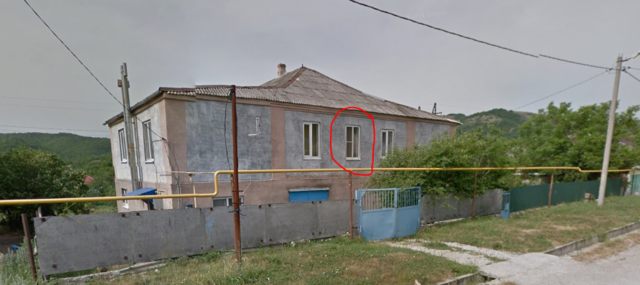 Je suis tombé du deuxième étage de ma maison.