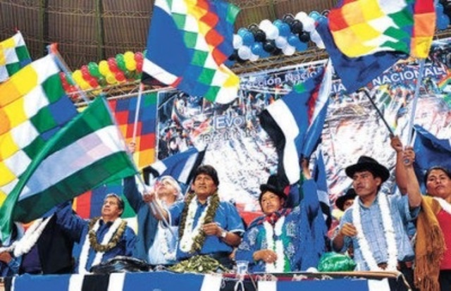 Encontró fiesta política