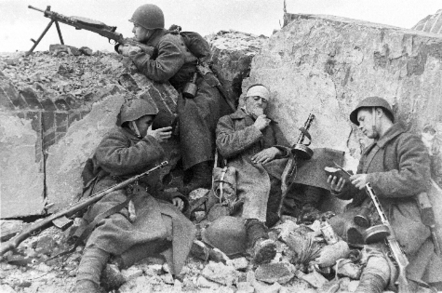 Окончание обороны Севастополя.