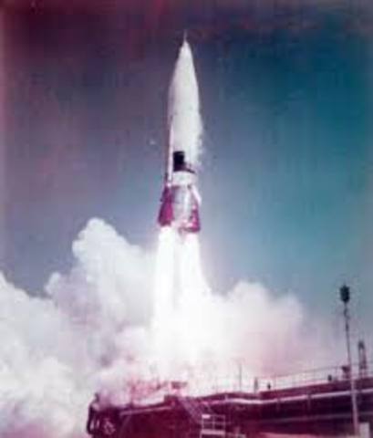 U.S. successfully test-fires Atlas intercontinental ballistic missile