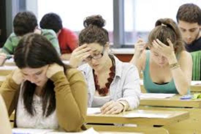 En la prepa los exámenes escritos solo medían datos