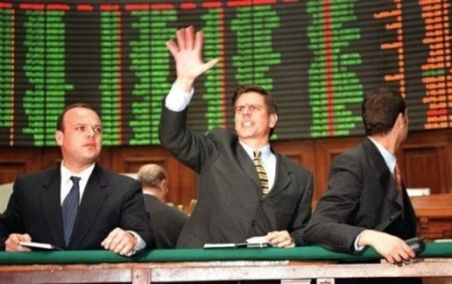 Establece su propia firma de CORRETAJO