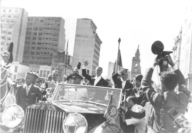 JK ganha as eleicoes