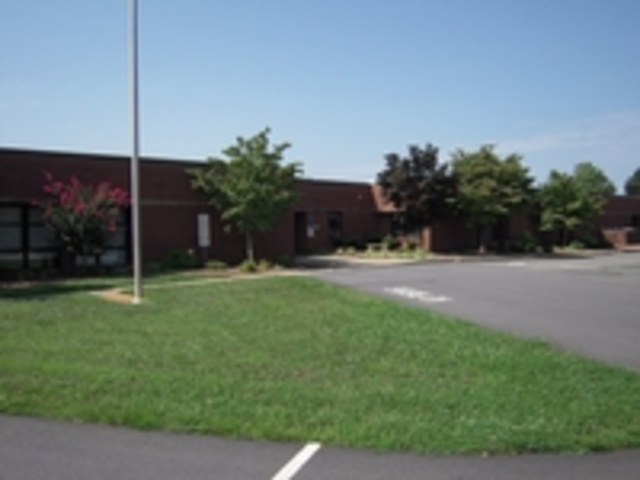 J'ai commencé l'école à Fall Creek Elementary.