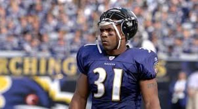 Ravens Running Back Breaks Single Game Rushing Yards Record