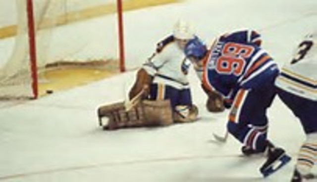 Gretzky scores 50 Goals