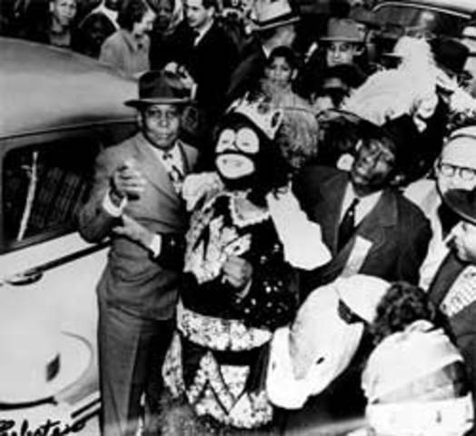 Appears as King of the Zulus on Mardi Gras