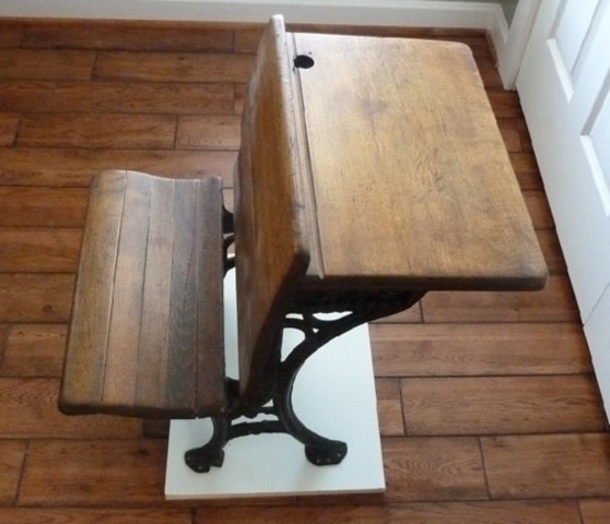 Fashion School Desk