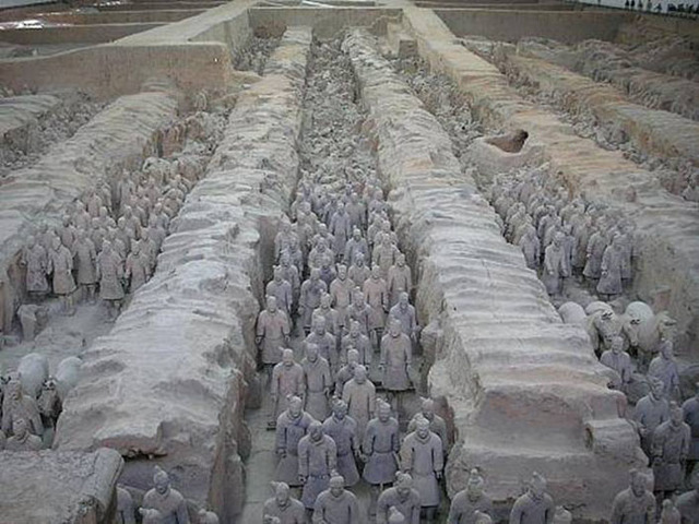 Qin Dynasty (221 BC)