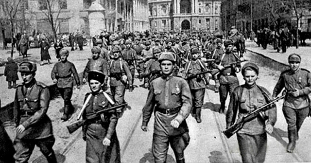 Войска 1-го Украинского фронта вышли на государственную границу с Чехословакией и Румынией