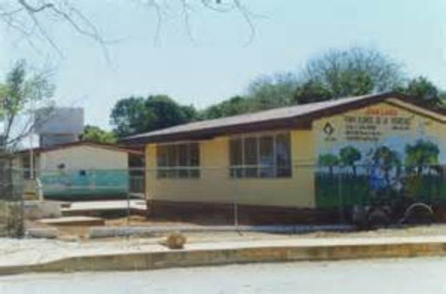 Se inició la construcción de aulas