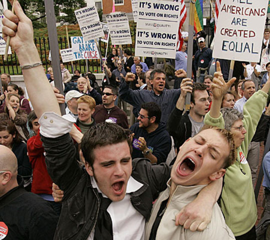 Massachusetts legalizes gay marriage