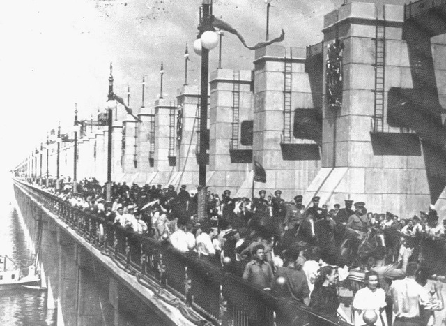 Открытие судоходного канала