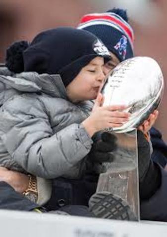 Tom Brady has his first kid