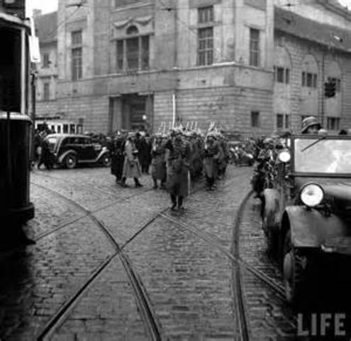 Nazis take Czechoslovakia