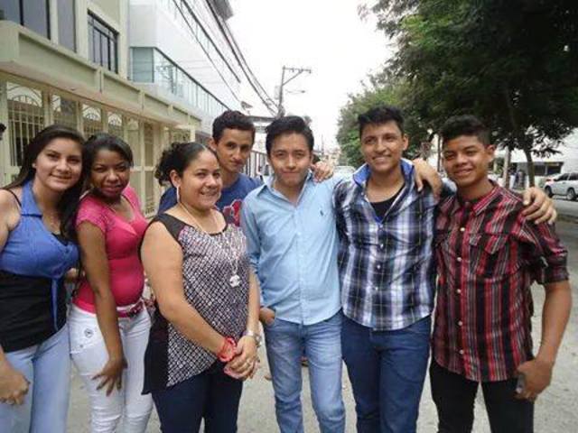 Mi Cumpleaños en La Emresa (19 Años de Edad)