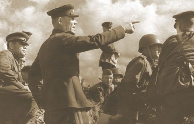 Переход советских войск к обороне