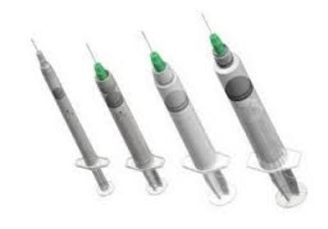 Jeringa y aguja autodescartable