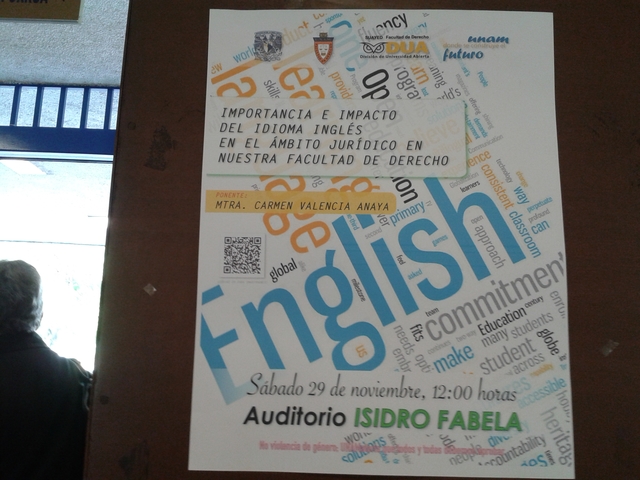 Primera ponencia en la Facultad de Derecho