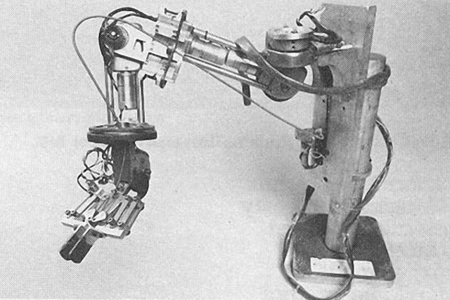 Первые прототипы роботов. Робот Rancho Arm (1963). Автоматический электромеханический манипулятор Хэнди Мэн. Stanford Arm робот. Джордж Девол рука манипулятор.