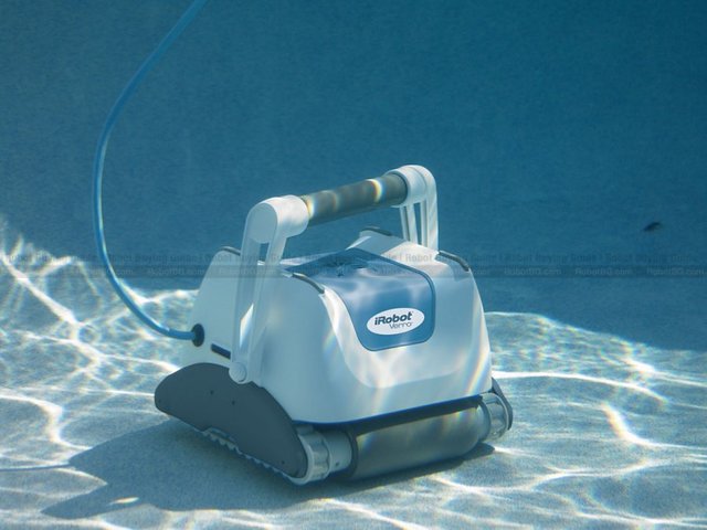 Робот для бассейнов