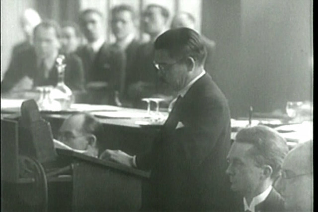 Japan withdraws League of Nations