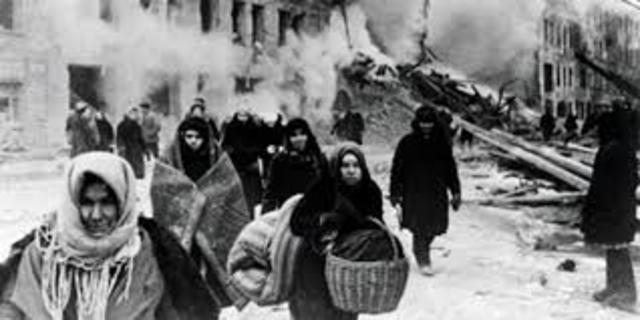 Germans forces put Leningrad under seige