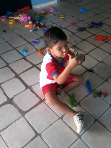 Na escola! Hora do recreio.