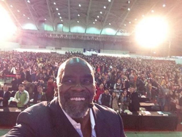 establece su propia firma de valores