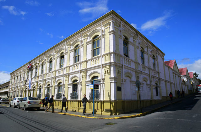 Escuela Normal Superior de Heredia