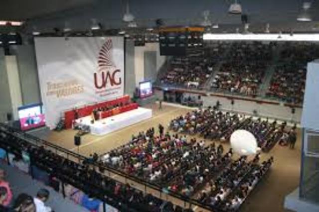 Cómo era el salón o espacio educativo en la Universidad