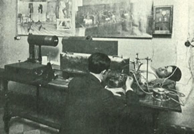 La ley organica reguladora del derecho a la educación defina la orientación como un derecho