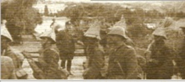 В районе Новороссийске высаживаются морские десанты. Начинаются бои на Малой земле.