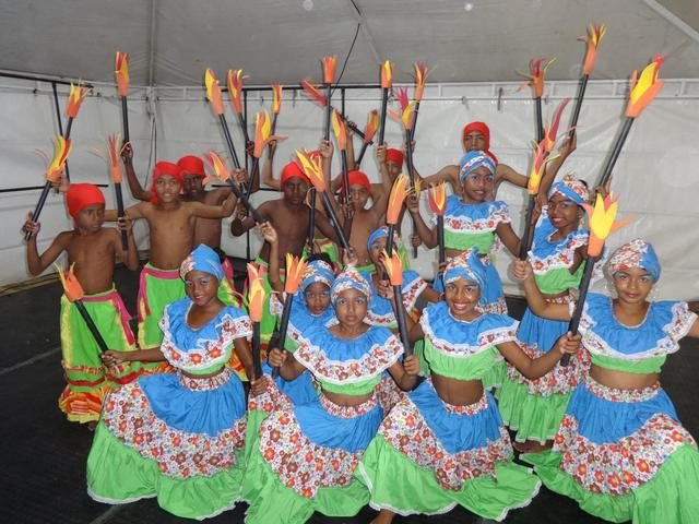 DINASTÍA NEGRA - ANTIOQUIA VIVE LA DANZA